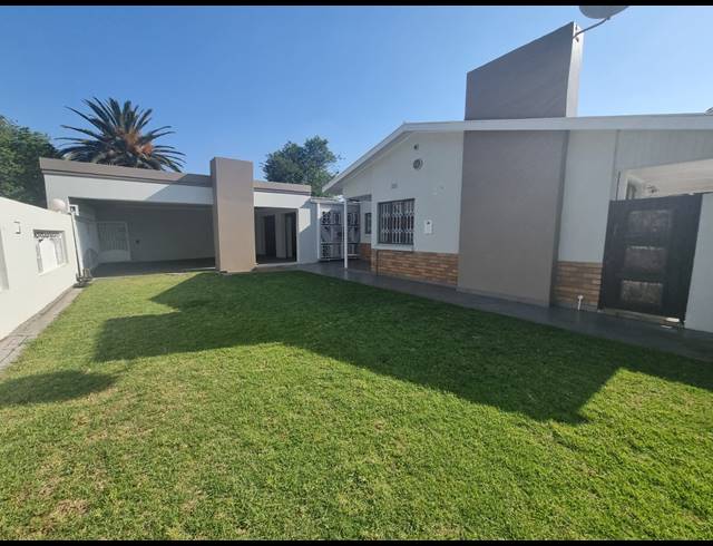 3 BEDROOM HOUSE FOR SALE IN VANDERBIJLPARK SW 1